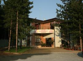 Jack Family Hotel, hotel de 3 estrellas en Stara Zagora
