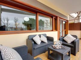 Lungarno Apartment by Mamo Florence