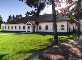 Revita: Józefów şehrinde bir ucuz otel