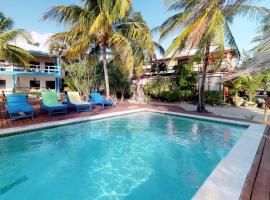 Condo #31 @ Beachside Villas, hotel in Placencia Village