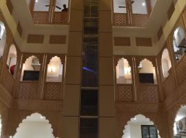 Jaipur Hotel New - Heritage Hotel、ジャイプールにあるバープー・バザールの周辺ホテル