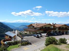 Hotel Gstatsch, hotel near Seis - Seiseralm, Alpe di Siusi