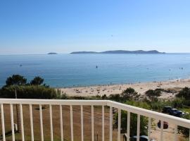 Hotel Mar Azul, hotelli kohteessa A Lanzada