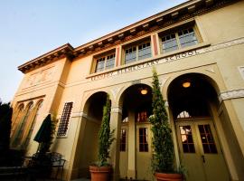 McMenamins Kennedy School, hotel poblíž Mezinárodní letiště Portland - PDX, Portland