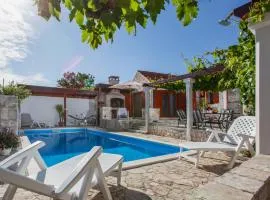 Countryside Family Villa with Private Pool