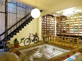 Cao Ji Book Inn Hostel