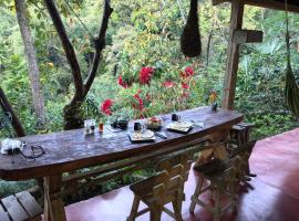 Finca San Rafael - Cafe y Cacao, cabaña o casa de campo en Minca