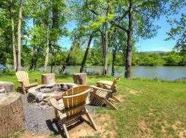Green Castle cabin on the Shenandoah River