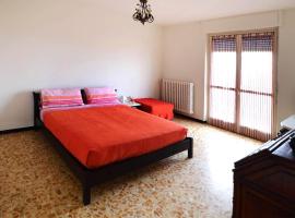 Bene Vagienna Holiday House, hotel em Bene Vagienna