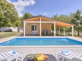 Charming House Noelene