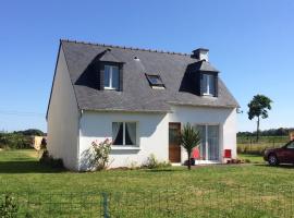 Maison Blanc, vacation home in Trédias