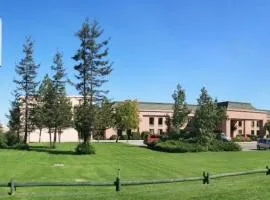 Hotel Diego de Almagro Los Angeles、ロス・アンヘレスにあるLos Angeles - LSQの周辺ホテル