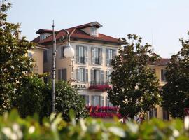 Intra Hotel, hotel em Verbania