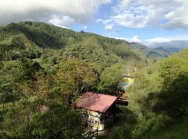 Ecorefugio Las Mirlas, brunarica v mestu Salento