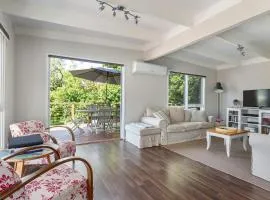 Blairgowrie Bella - light filled home with great deck