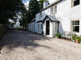 Bannatyne Lodge, holiday home in Newtyle