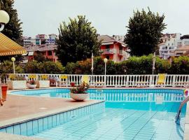 Hotel Arcobaleno, hotel u gradu 'Celle Ligure'