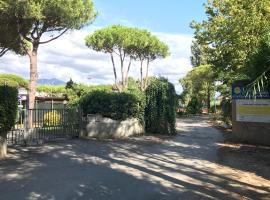 Toscana Mare Suite-Ronchi - Riviera Apuana, hotel v destinaci Massa
