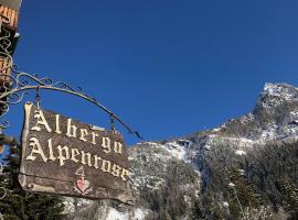 Albergo Alpenrose Ski&Bike Mountain Hotel, hotel em Gressoney-Saint-Jean