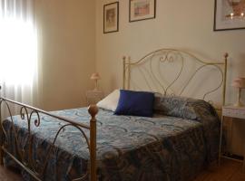 Casa Iliana, Ferienwohnung in Viareggio