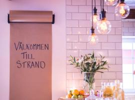 Strand Golf, hotel a Harad