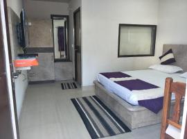 Rock resort, hotel in Dhanaulti