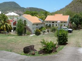 Résidence Sucrerie Motel - Les Anses-d'Arlets - Martinique, hotelli, jossa on pysäköintimahdollisuus kohteessa Les Anses-dʼArlets