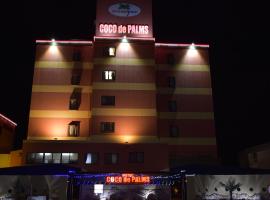 Hotel Coco de Palms & Mer (Love Hotel), hotel en Oita