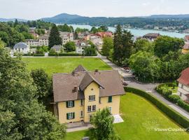 Villa Engstler - Appartments: Velden am Wörthersee şehrinde bir otel