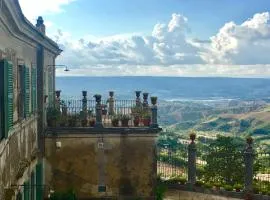 La Corte Di Alice