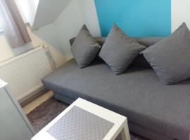 Private Studio Brussels Airport, hotel near Bordet Train Station, Brussels