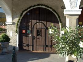 Weingut-Pension Stockingerhof, хотел в Дюрнщайн