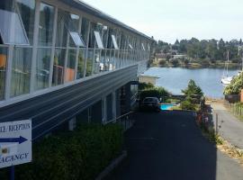 Waterfront Lodge Motel, motel u gradu Hobart