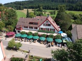Hotel Platzhirsch, hotel v destinaci Gaggenau