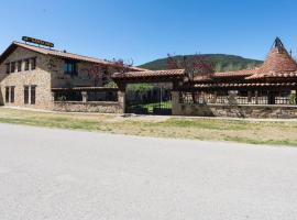 Hotel Rural Santa Inés, hotel in Vinuesa