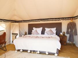 Nubia Luxury Camp Erg Chegaga, tented camp a El Gouera