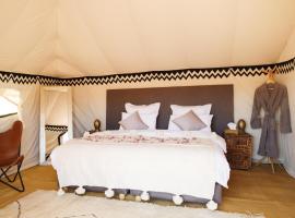 Nubia Luxury Camp Erg Chegaga, готель у місті El Gouera