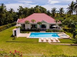 Bohol White House Bed & Breakfast、Lilaのラグジュアリーホテル