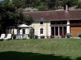 La maison des caves, holiday home in Châteauvieux
