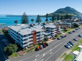 The Anchorage Apartments, hotel di Mount Maunganui