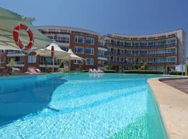 Apartments in Sunny Island Complex, hotel a Chernomorets