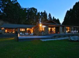 Waiorau Homestead, hotel cerca de Estación de esquí Cardrona, Cardrona