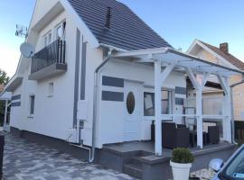 Rita Apartmanház, villa in Bük