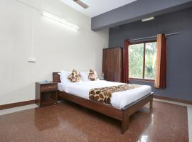 OYO 10387 Edakkal Holiday Home, hotel v destinaci Ambalavayal