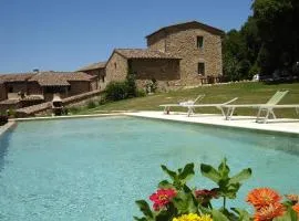 Agriturismo Verniano Five Apartments with Panoramic Pool