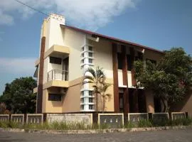 Twin House