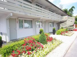 Campanile Hotel Chantilly, hotel en Chantilly