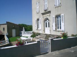 chez mimoune, casa de temporada em Trézioux