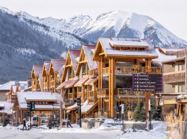 Moose Hotel and Suites, spa hotel in Banff