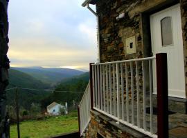 Casa do Avô, holiday home in Vasco Esteves de Baixo